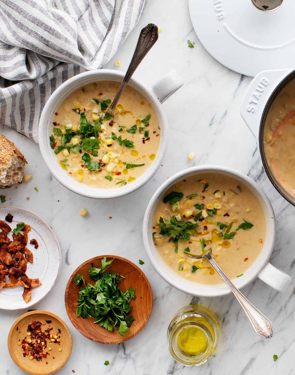 Easy Vegetarian Chili Soup